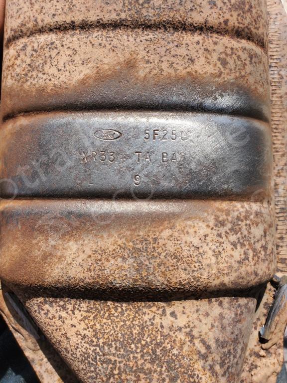 Ford-XR33 TA BADCatalytic Converters