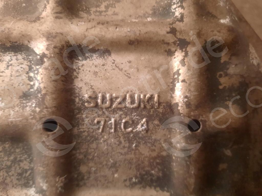 Suzuki-71C4Katalizatory