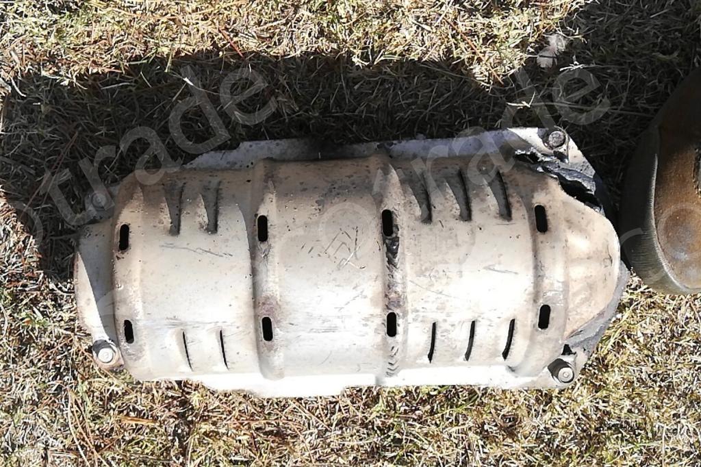 Ecotrade Group Honda Jazz Fit 2 Sensors Middle&Border Catalytic