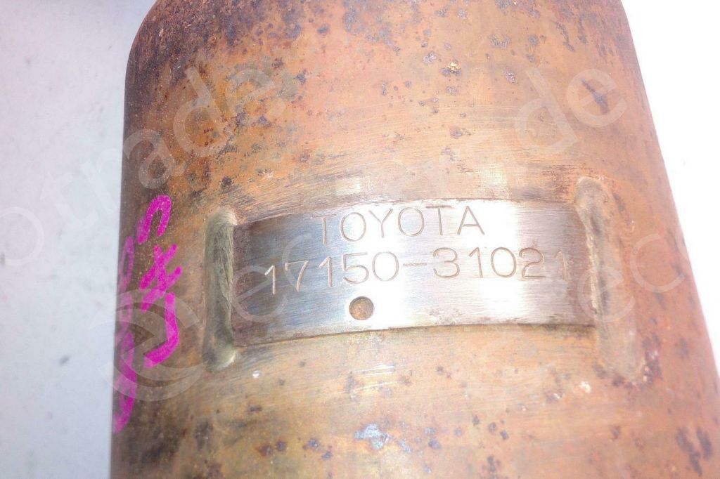 Toyota-17150-31021المحولات الحفازة