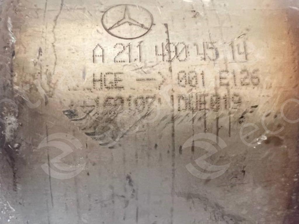 Mercedes Benz-A2114904514उत्प्रेरक कनवर्टर