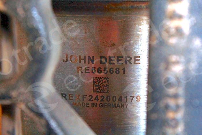 John DeereJohn DeereRE565681المحولات الحفازة
