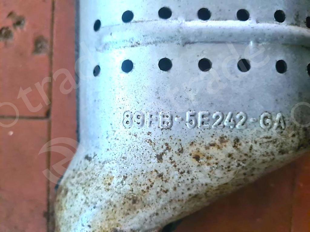 Ford-89FB-5E242-GAالمحولات الحفازة