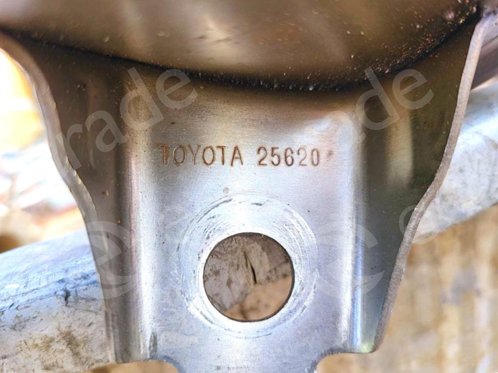 Toyota-25620Katalizatory