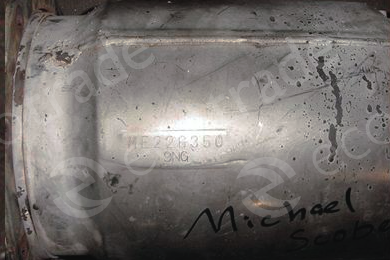 Hino-ME 226350 9NGالمحولات الحفازة