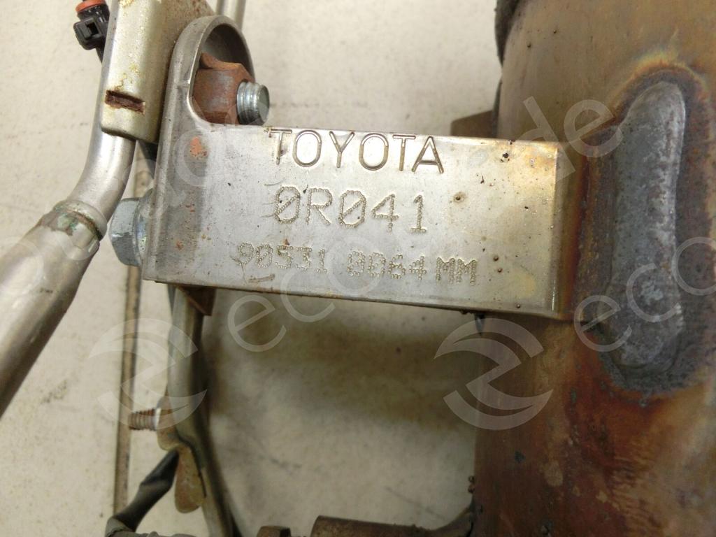 Toyota-0R041उत्प्रेरक कनवर्टर