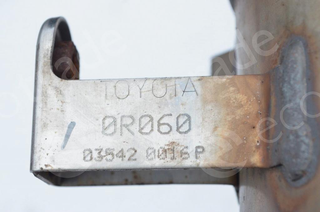 Toyota-0R060उत्प्रेरक कनवर्टर