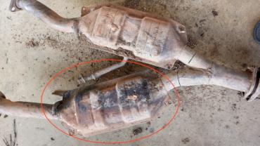 Ford-937878Catalytic Converters
