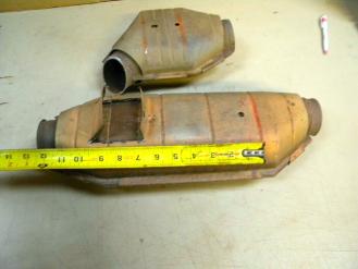 Ford-F75A AG TOD (REAR)Catalytic Converters