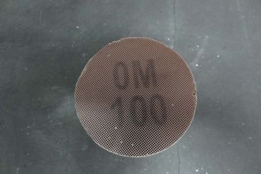 Toyota-OM100 Monolithउत्प्रेरक कनवर्टर