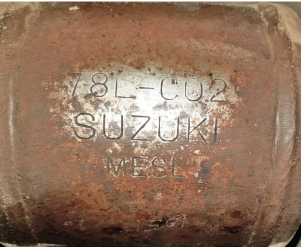 Suzuki-78L-C02Katalizatory