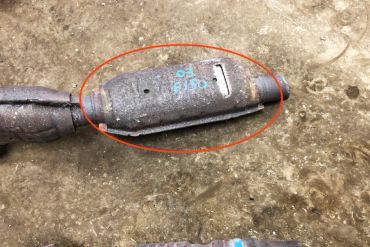 Ford-2L34 5G218 AC (REAR)Catalytic Converters