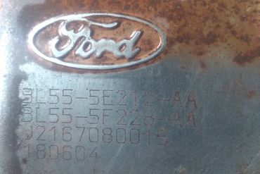 Ford-3L55-5E212-AA 3L55-5F228-AAالمحولات الحفازة