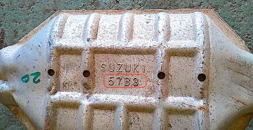 Suzuki-57B3Bộ lọc khí thải