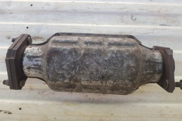 Ford - Mazda-F8S4Catalytic Converters