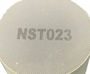 Nissan-NST023 Monolithउत्प्रेरक कनवर्टर