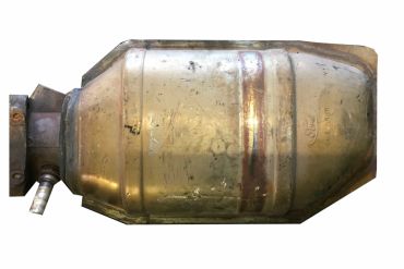 Ford-001 9930Catalytic Converters