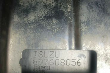 Isuzu-897608056Katalizatory