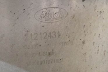 Mack Trucks - Volvo-21212431Catalisadores
