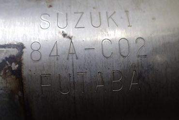 SuzukiFutaba84A-C02Catalyseurs