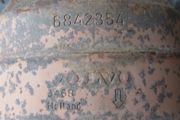 Volvo-6842354Catalytic Converters